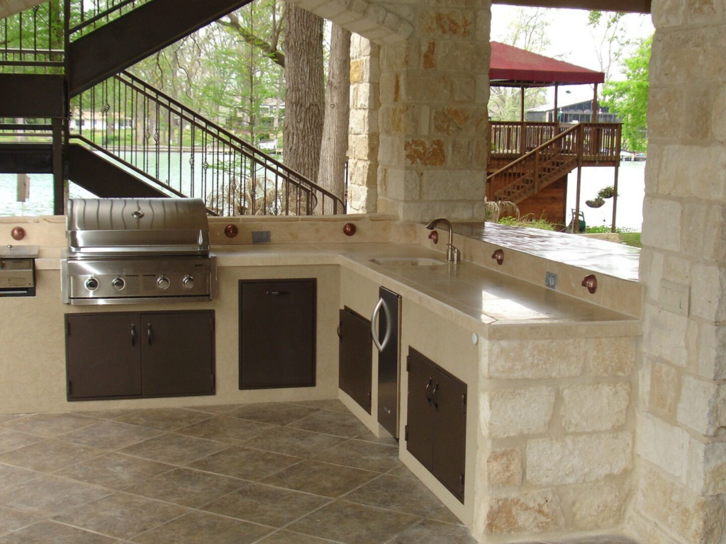 why-a-covered-outdoor-kitchen-is-a-smart-choice-woodfield